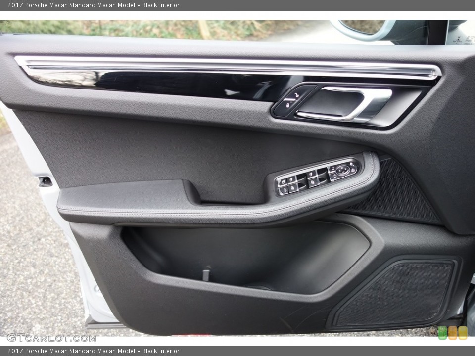 Black Interior Door Panel for the 2017 Porsche Macan  #119485815