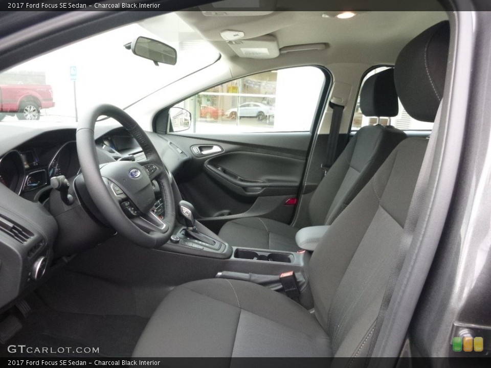 Charcoal Black Interior Photo for the 2017 Ford Focus SE Sedan #119547043