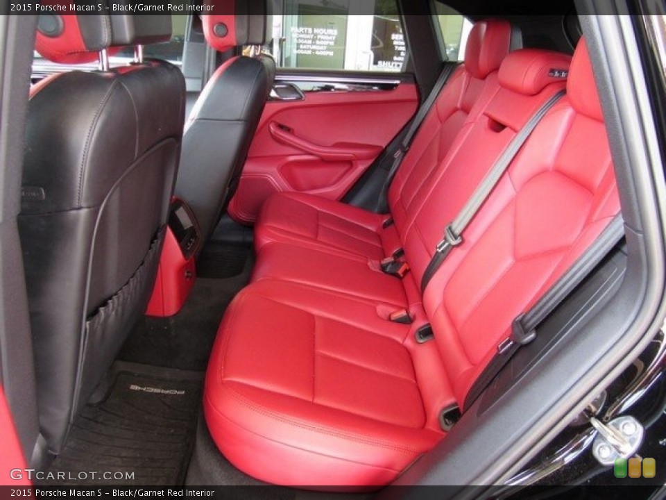 Black/Garnet Red Interior Rear Seat for the 2015 Porsche Macan S #119549464