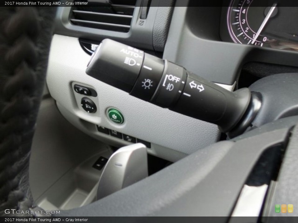 Gray Interior Controls for the 2017 Honda Pilot Touring AWD #119564205