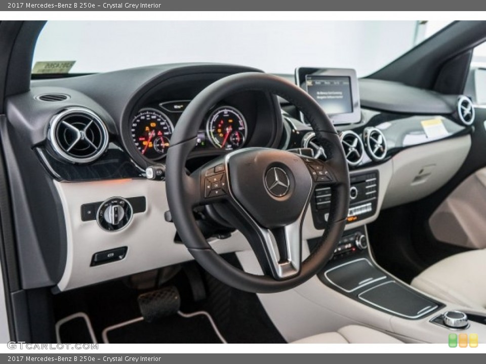 Crystal Grey Interior Dashboard for the 2017 Mercedes-Benz B 250e #119613106