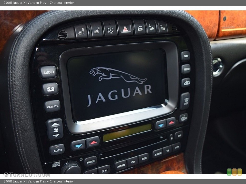 Charcoal Interior Controls for the 2008 Jaguar XJ Vanden Plas #119652312