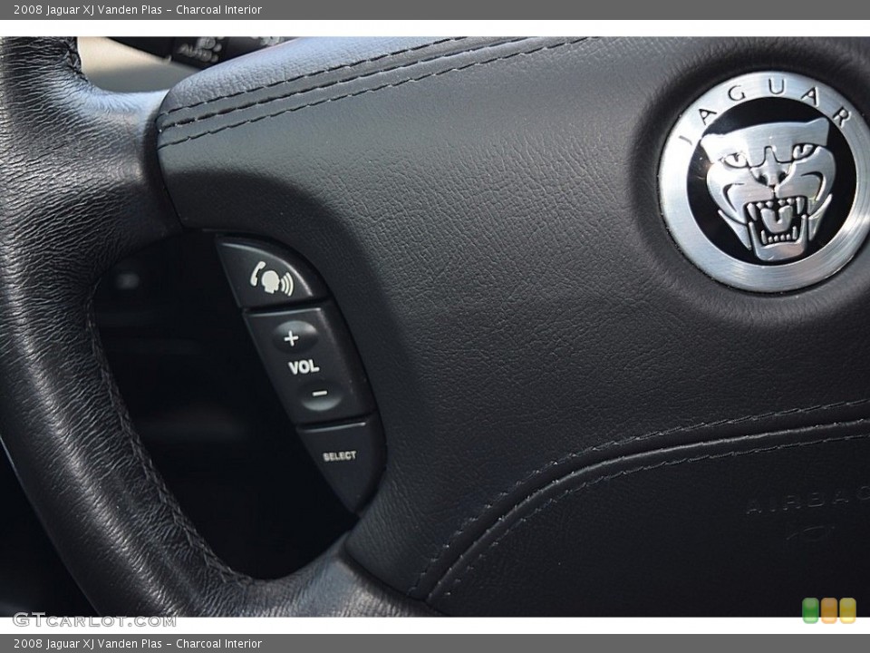 Charcoal Interior Controls for the 2008 Jaguar XJ Vanden Plas #119652351