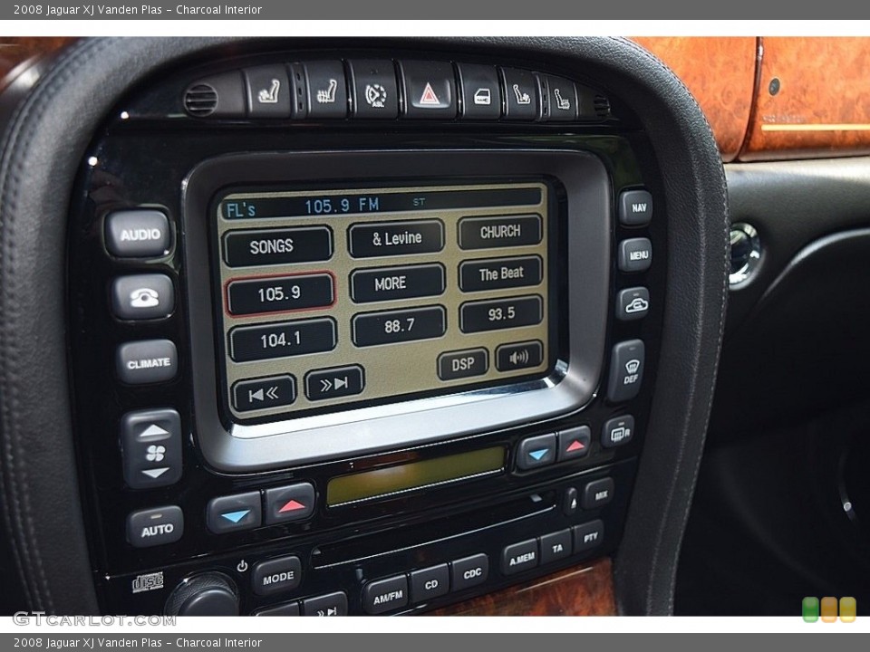 Charcoal Interior Controls for the 2008 Jaguar XJ Vanden Plas #119652627