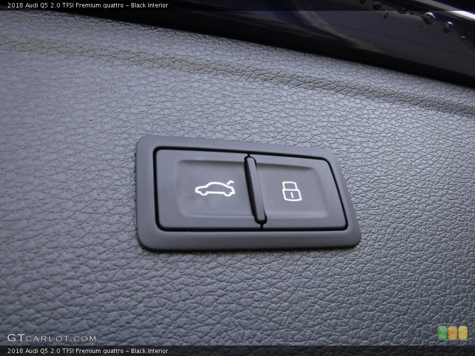 Black Interior Controls for the 2018 Audi Q5 2.0 TFSI Premium quattro #119702424