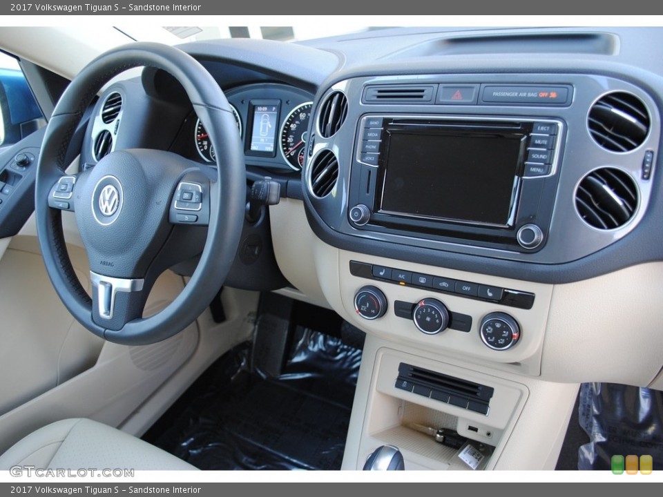 Sandstone Interior Controls for the 2017 Volkswagen Tiguan S #119744002