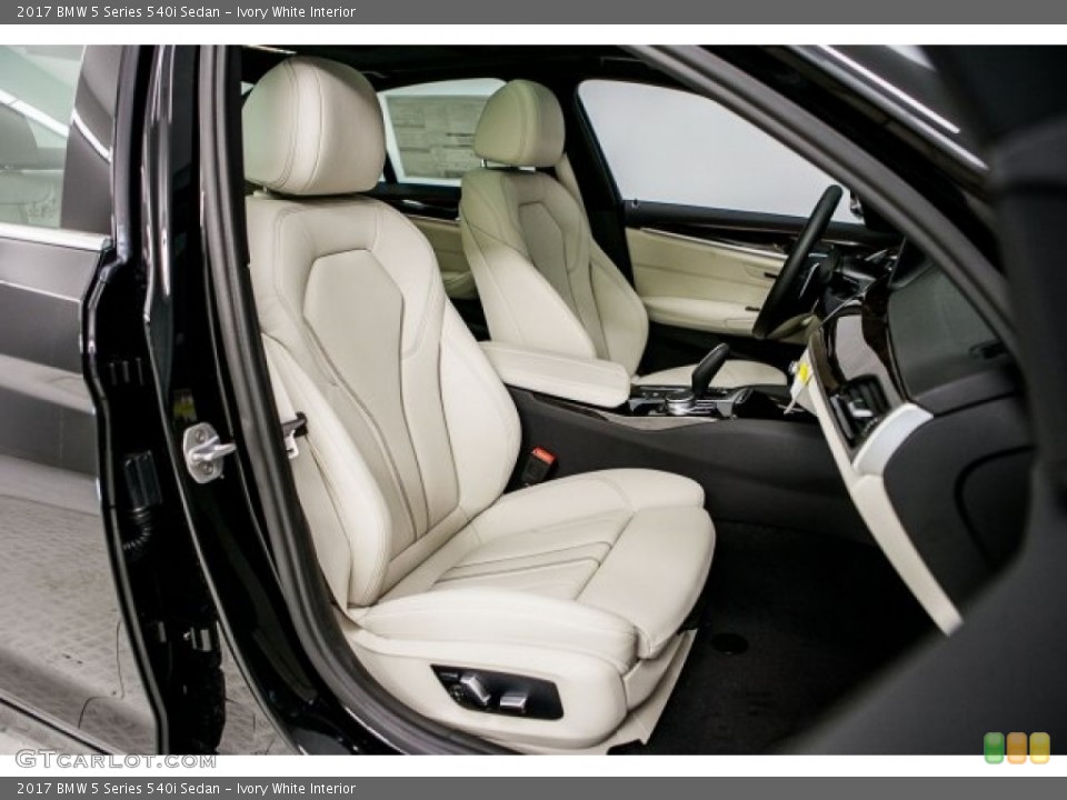 Ivory White Interior Photo for the 2017 BMW 5 Series 540i Sedan #119745847
