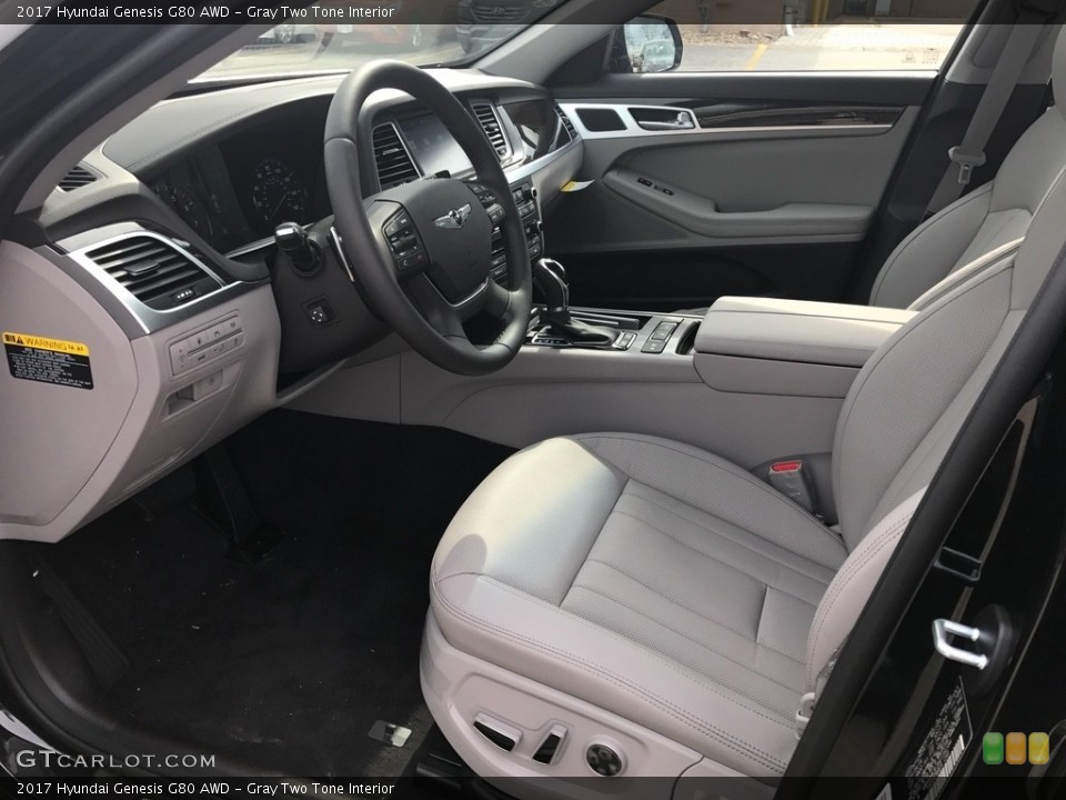 Gray Two Tone Interior Photo for the 2017 Hyundai Genesis G80 AWD #119824580
