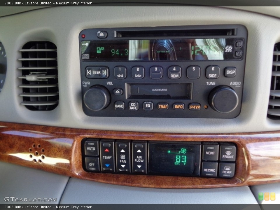 Medium Gray Interior Controls for the 2003 Buick LeSabre Limited #119850784