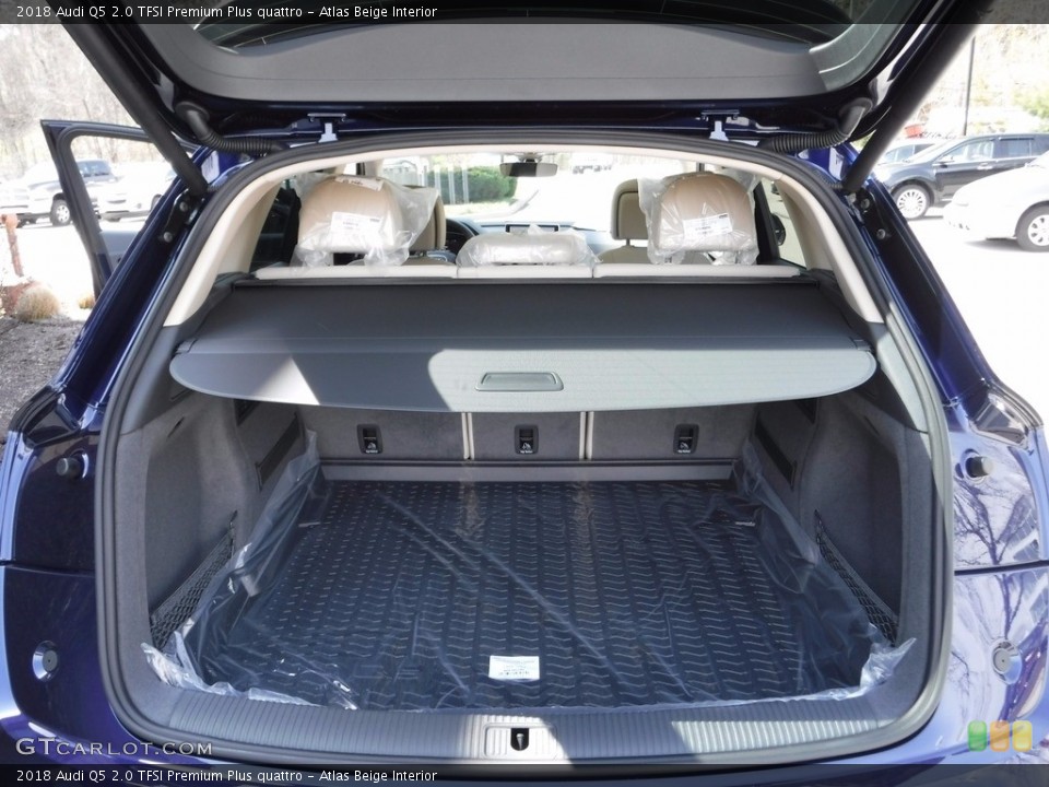 Atlas Beige Interior Trunk for the 2018 Audi Q5 2.0 TFSI Premium Plus quattro #119873798