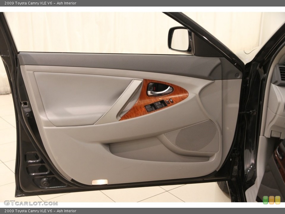Ash Interior Door Panel for the 2009 Toyota Camry XLE V6 #119880125