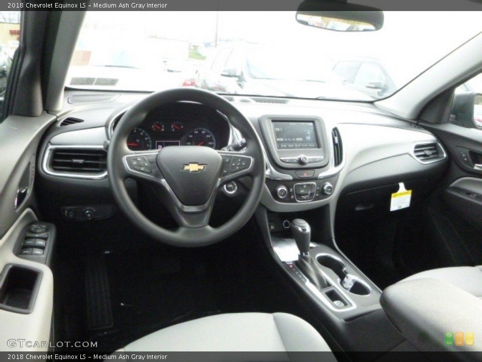 Medium Ash Gray Interior Photo for the 2018 Chevrolet Equinox LS #119893054