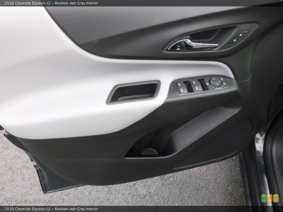 Medium Ash Gray Interior Door Panel for the 2018 Chevrolet Equinox LS #119893102