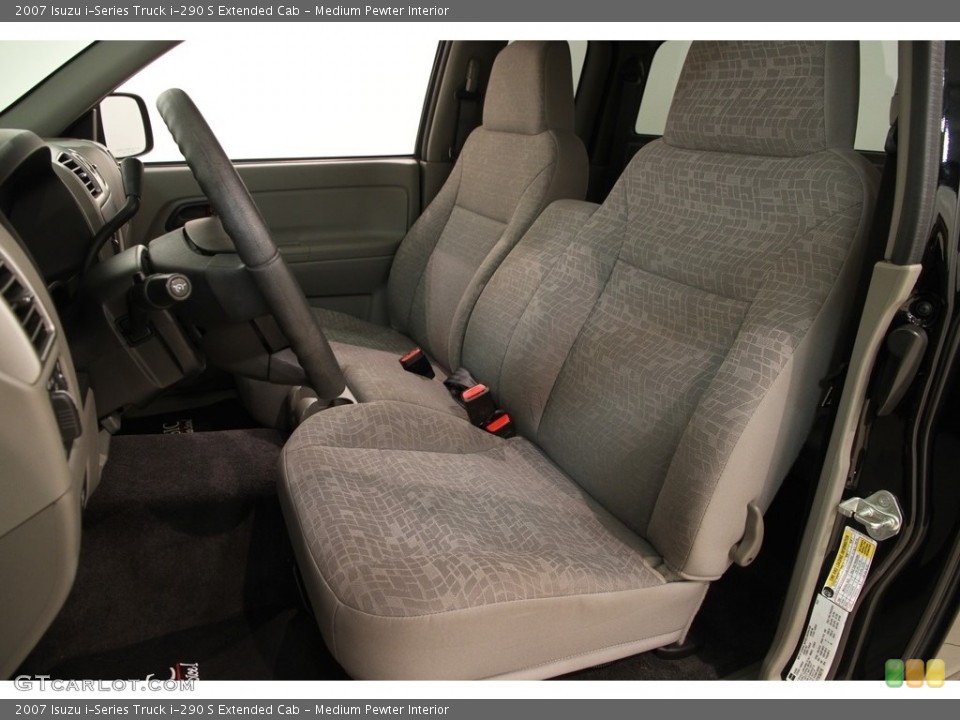 Medium Pewter Interior Photo for the 2007 Isuzu i-Series Truck i-290 S Extended Cab #119906836