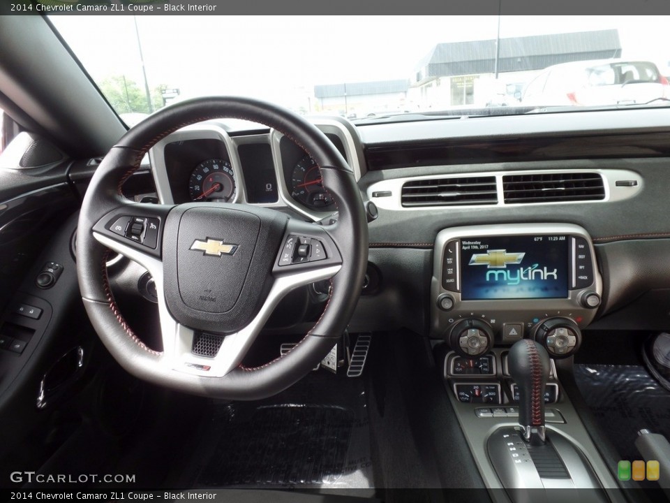 Black Interior Dashboard for the 2014 Chevrolet Camaro ZL1 Coupe #119980315