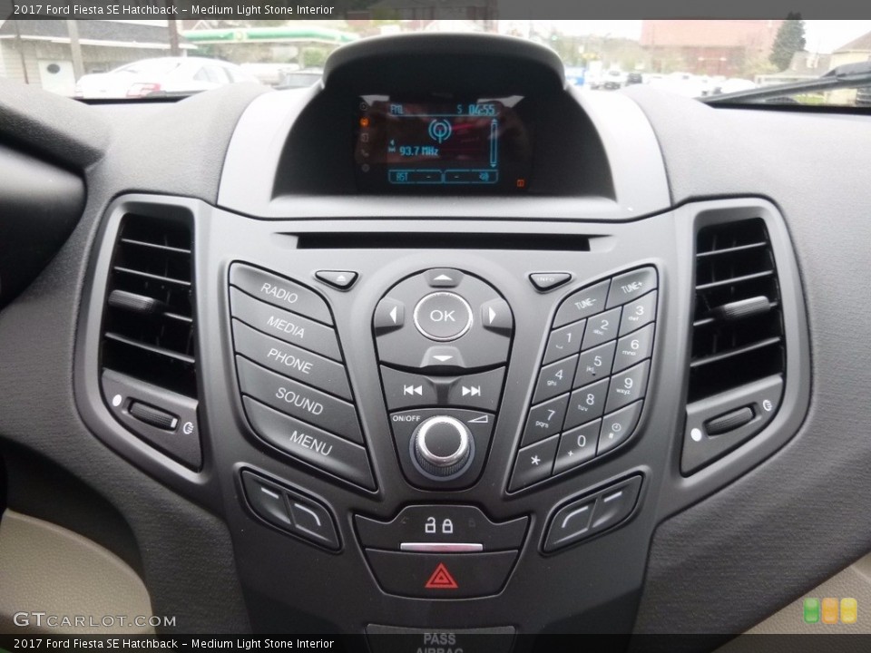 Medium Light Stone Interior Controls for the 2017 Ford Fiesta SE Hatchback #119980759