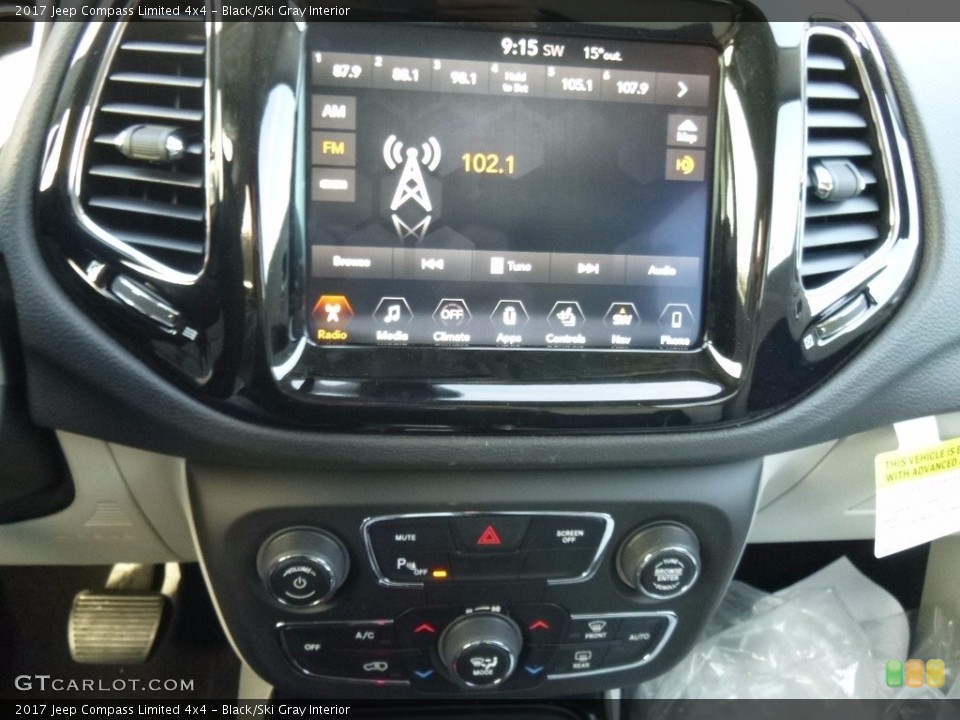 Black/Ski Gray Interior Controls for the 2017 Jeep Compass Limited 4x4 #120004434
