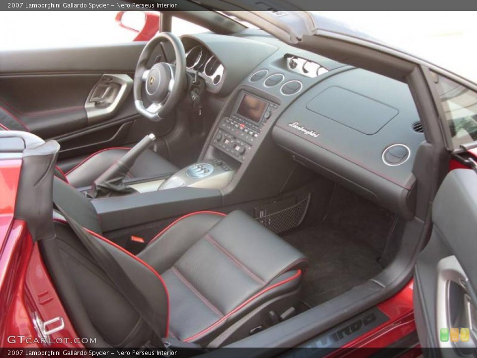 Nero Perseus Interior Dashboard for the 2007 Lamborghini Gallardo Spyder #12000506