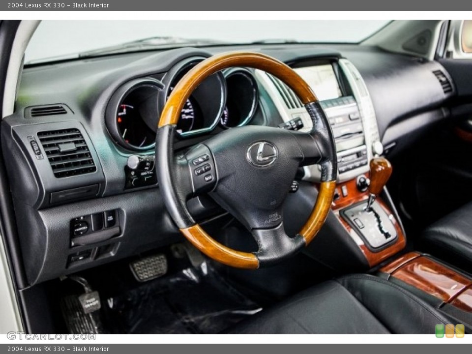 Black Interior Photo for the 2004 Lexus RX 330 #120017505