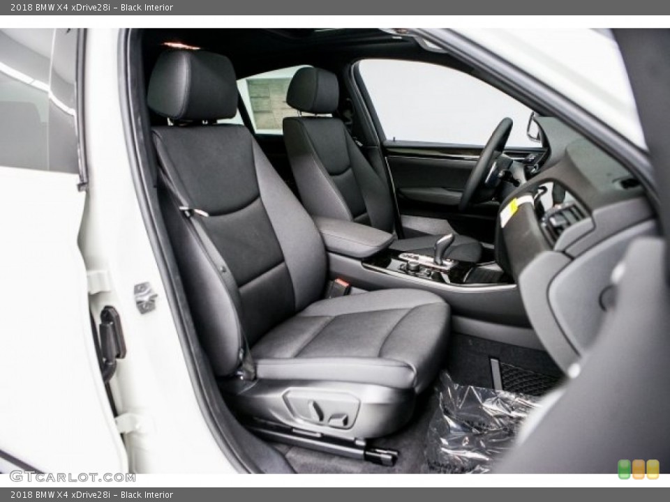 Black Interior Photo for the 2018 BMW X4 xDrive28i #120017703