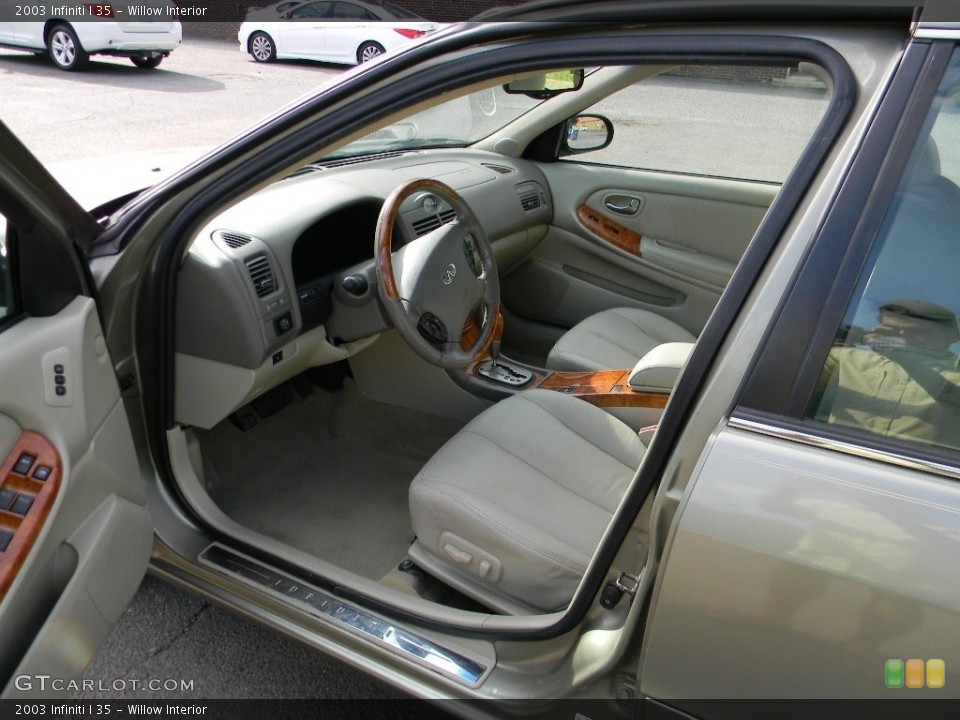 Willow Interior Photo for the 2003 Infiniti I 35 #120030039