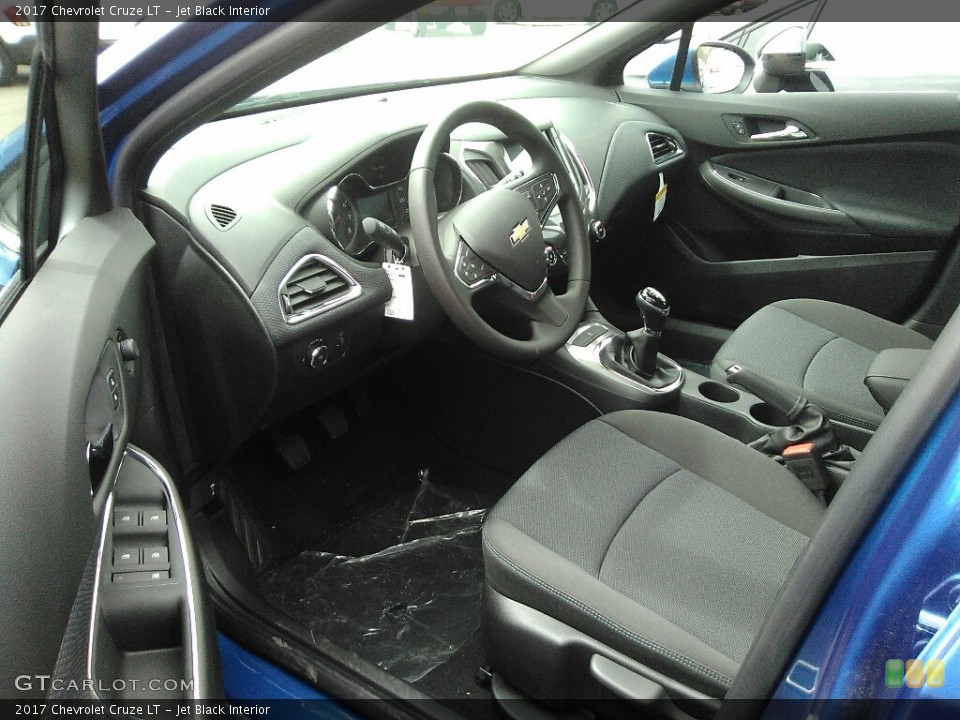 Jet Black Interior Photo for the 2017 Chevrolet Cruze LT #120033651