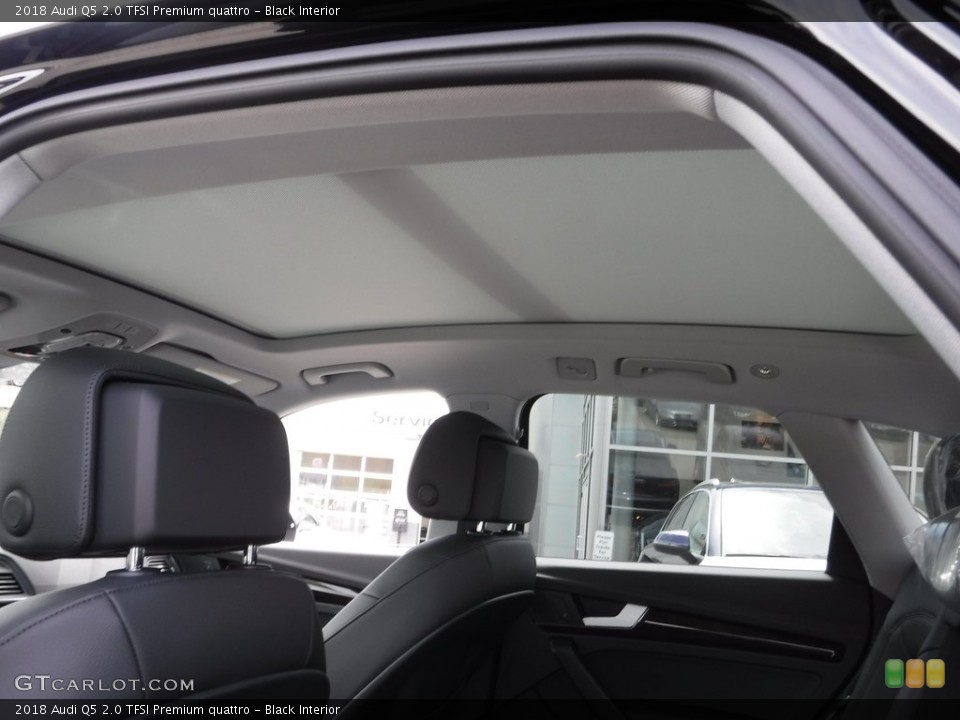 Black Interior Sunroof for the 2018 Audi Q5 2.0 TFSI Premium quattro #120042120
