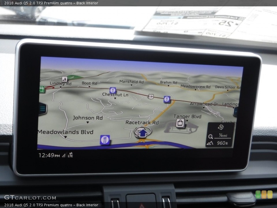 Black Interior Navigation for the 2018 Audi Q5 2.0 TFSI Premium quattro #120042198
