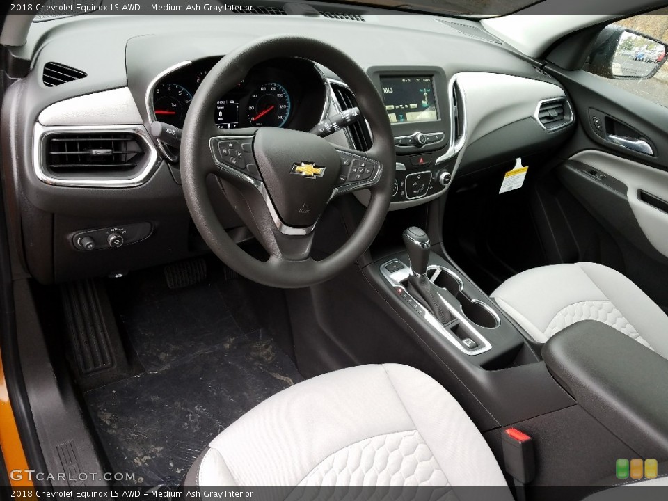 Medium Ash Gray Interior Photo for the 2018 Chevrolet Equinox LS AWD #120048123