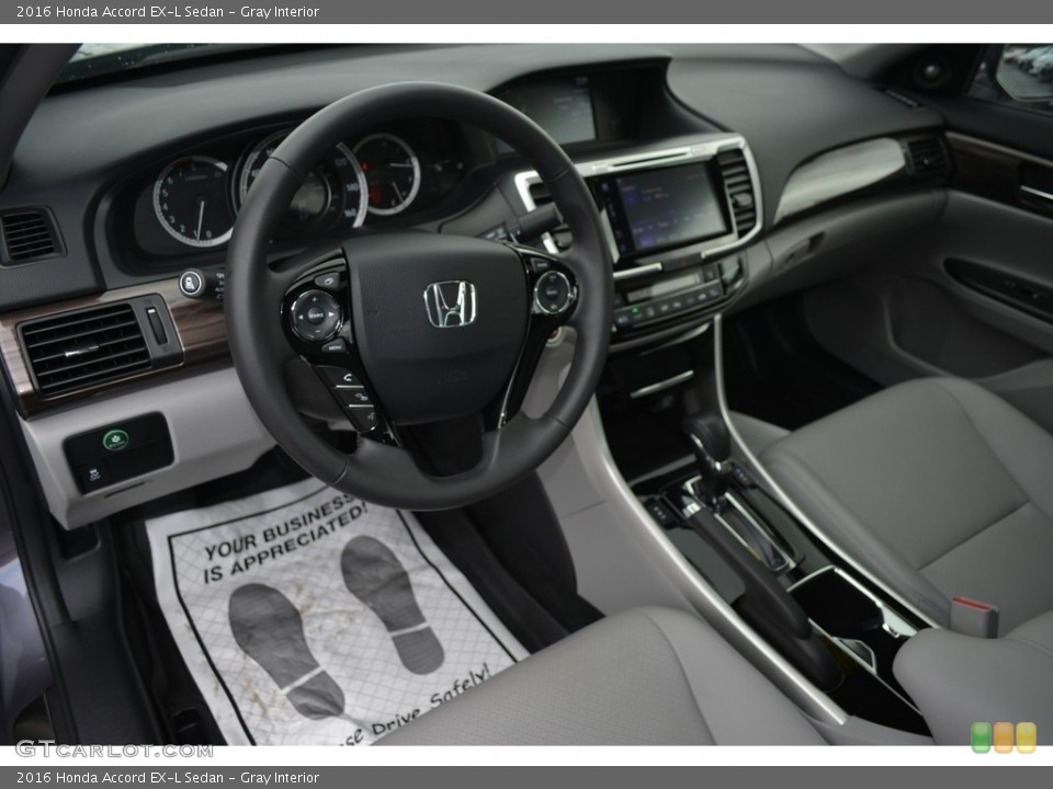 Gray Interior Photo for the 2016 Honda Accord EX-L Sedan #120098175