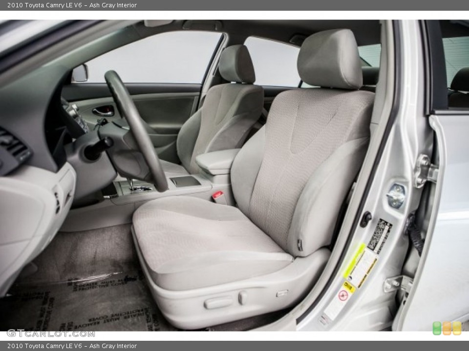 Ash Gray Interior Photo for the 2010 Toyota Camry LE V6 #120122127