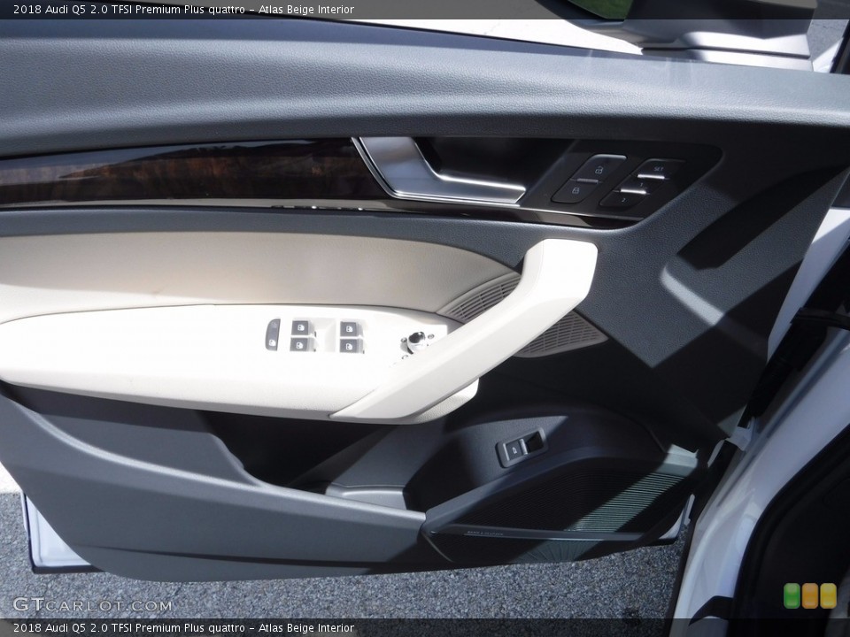 Atlas Beige Interior Door Panel for the 2018 Audi Q5 2.0 TFSI Premium Plus quattro #120141965