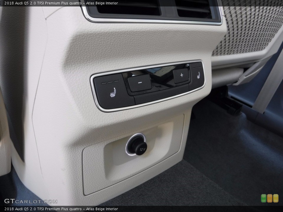 Atlas Beige Interior Controls for the 2018 Audi Q5 2.0 TFSI Premium Plus quattro #120142349