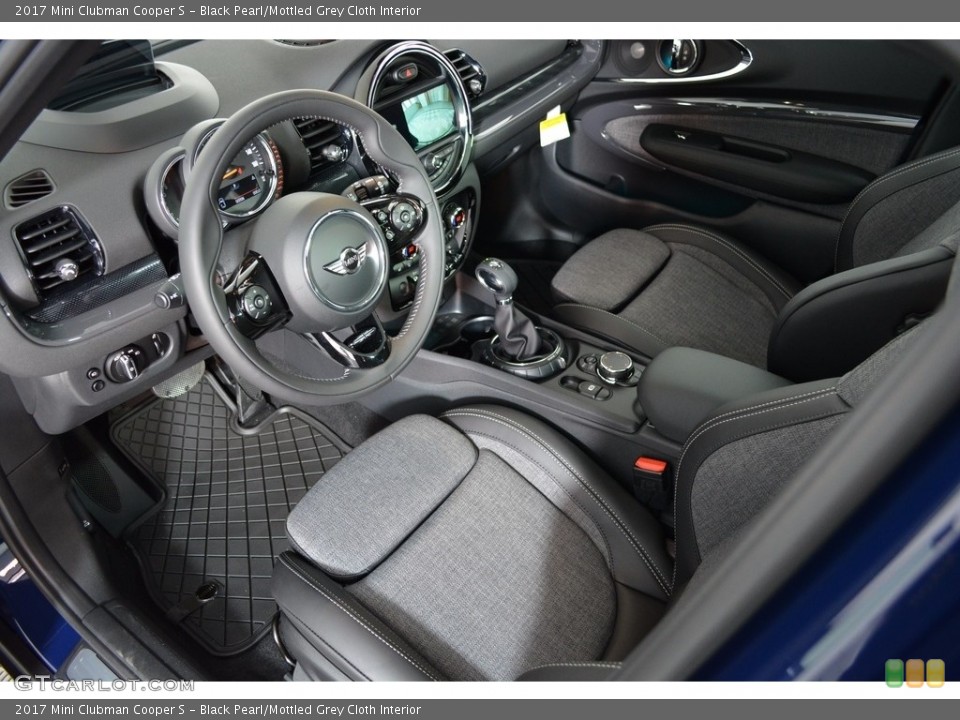Black Pearl/Mottled Grey Cloth Interior Photo for the 2017 Mini Clubman Cooper S #120167030