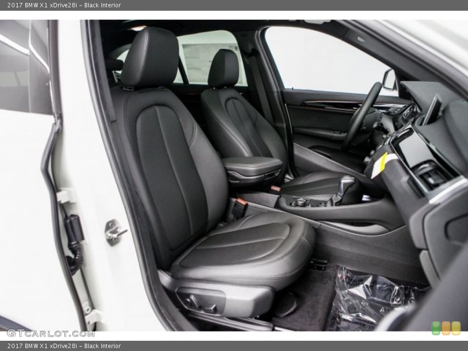 Black Interior Photo for the 2017 BMW X1 xDrive28i #120187035