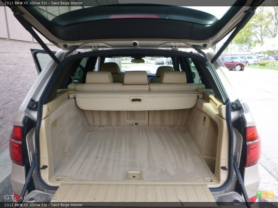 Sand Beige Interior Trunk for the 2013 BMW X5 xDrive 50i #120191358