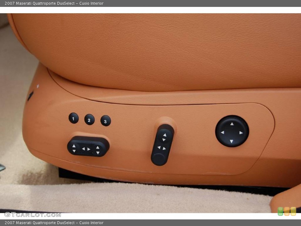 Cuoio Interior Controls for the 2007 Maserati Quattroporte DuoSelect #12022594