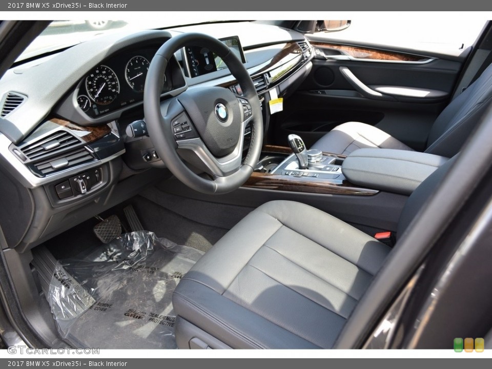 Black Interior Photo for the 2017 BMW X5 xDrive35i #120271335