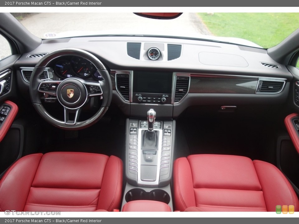 Black/Garnet Red Interior Dashboard for the 2017 Porsche Macan GTS #120346986