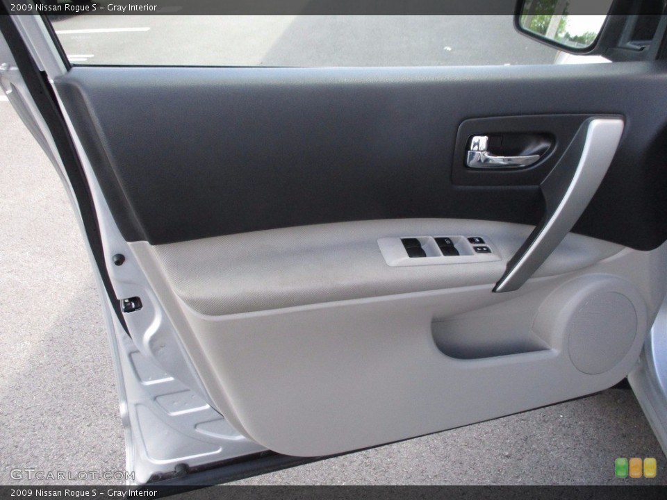 Gray Interior Door Panel for the 2009 Nissan Rogue S #120347722