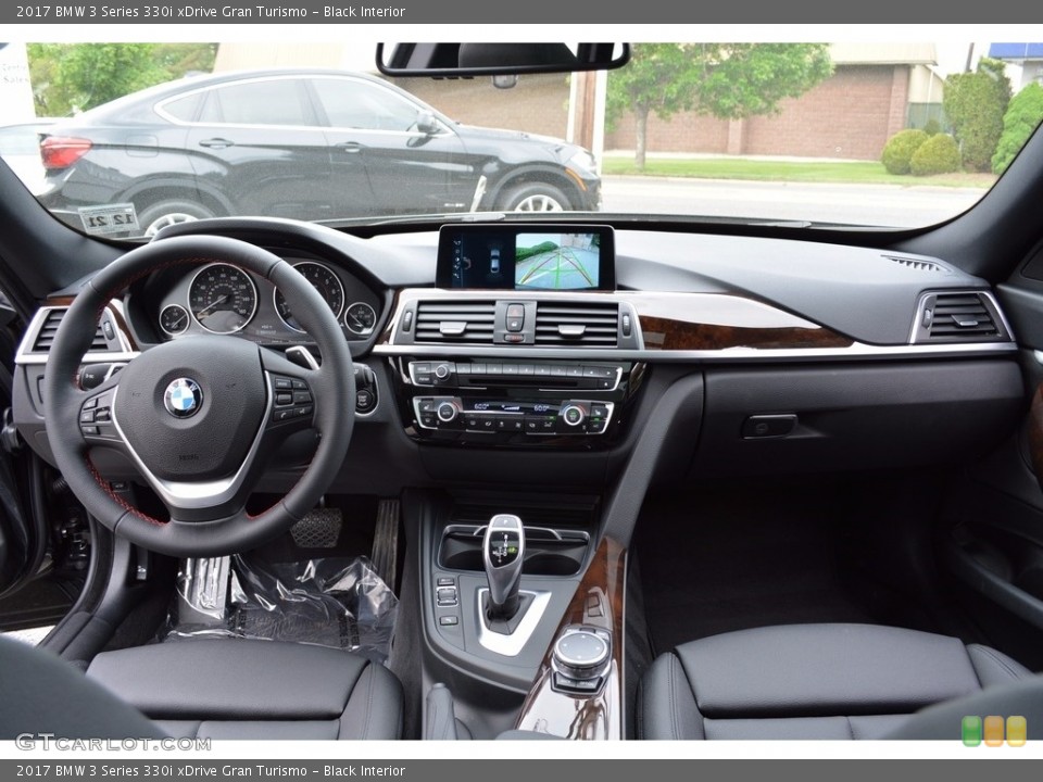 Black Interior Dashboard for the 2017 BMW 3 Series 330i xDrive Gran Turismo #120406154