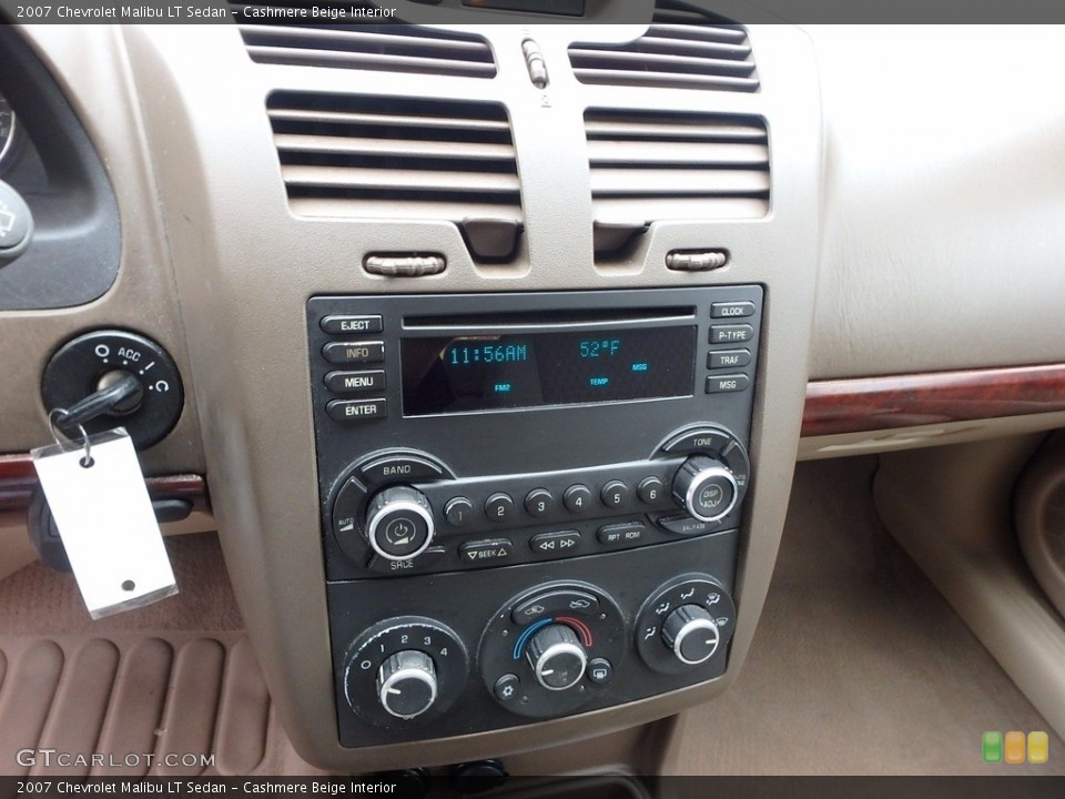 Cashmere Beige Interior Controls for the 2007 Chevrolet Malibu LT Sedan #120408545