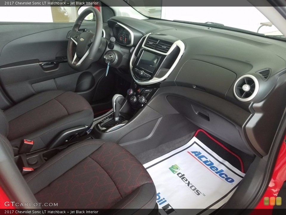 Jet Black Interior Photo for the 2017 Chevrolet Sonic LT Hatchback #120495330