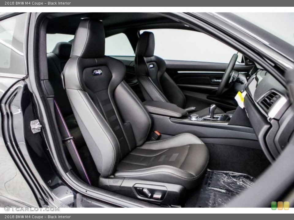 Black Interior Photo for the 2018 BMW M4 Coupe #120660916