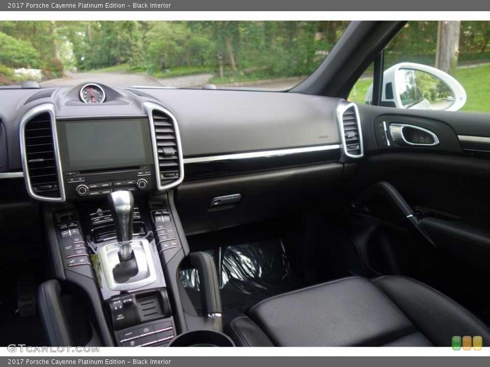 Black Interior Dashboard for the 2017 Porsche Cayenne Platinum Edition #120669556