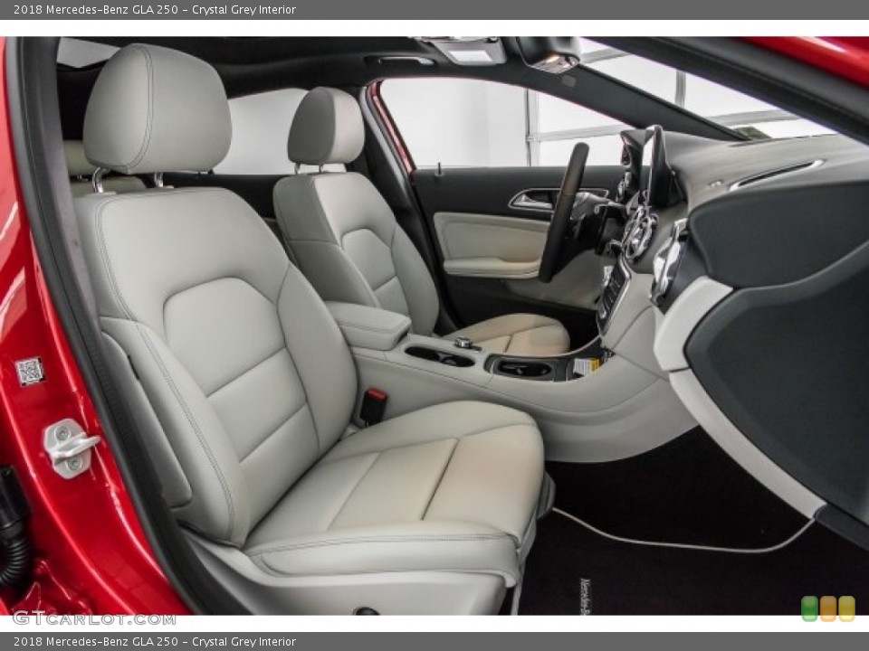 Crystal Grey Interior Photo for the 2018 Mercedes-Benz GLA 250 #120749998