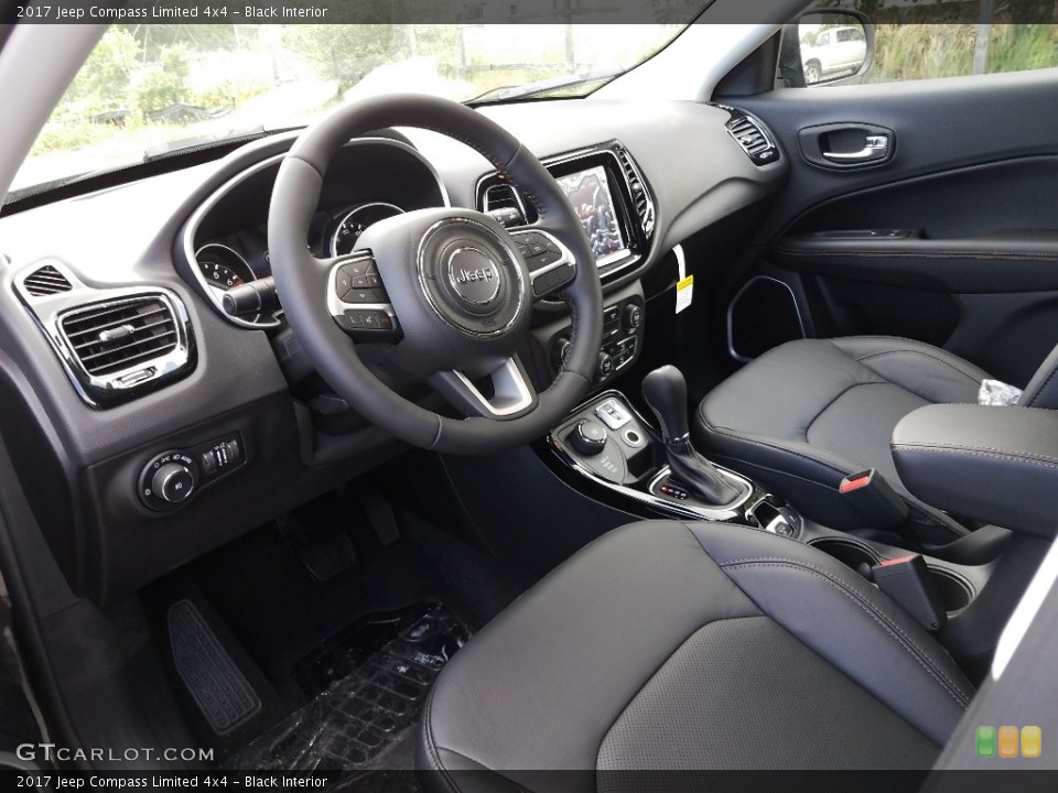 Black Interior Photo for the 2017 Jeep Compass Limited 4x4 #120762070