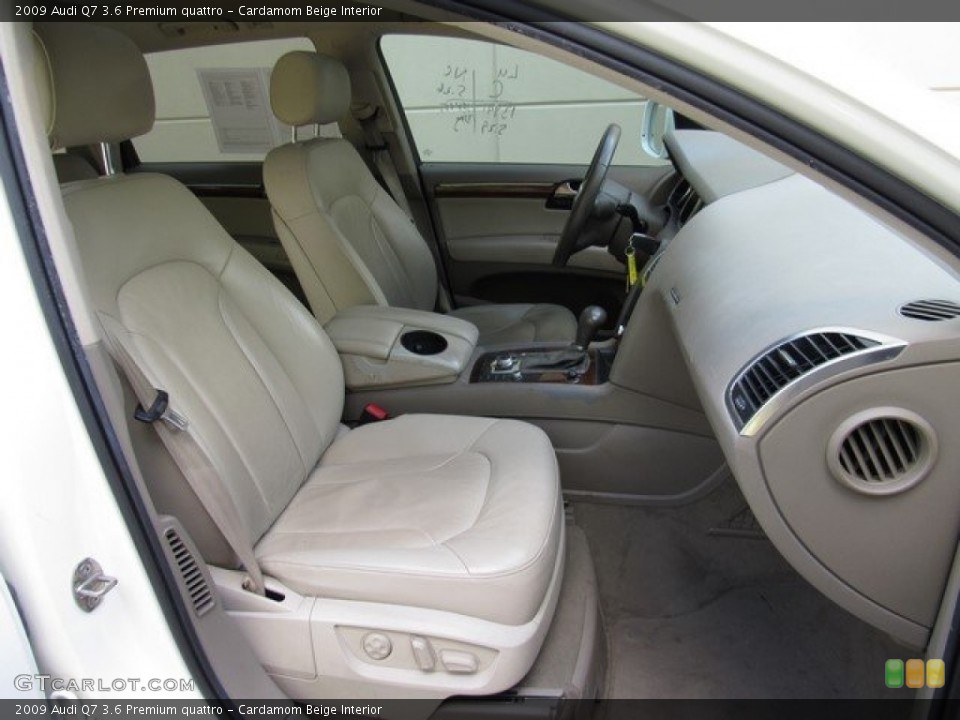 Cardamom Beige Interior Front Seat for the 2009 Audi Q7 3.6 Premium quattro #120768433
