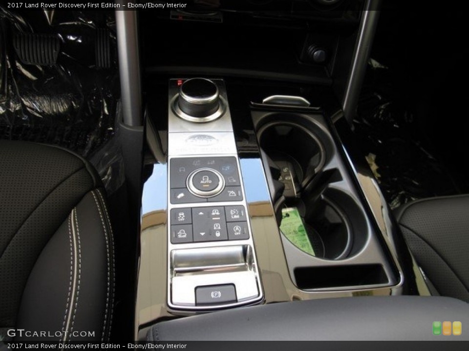 Ebony/Ebony Interior Controls for the 2017 Land Rover Discovery First Edition #120770788