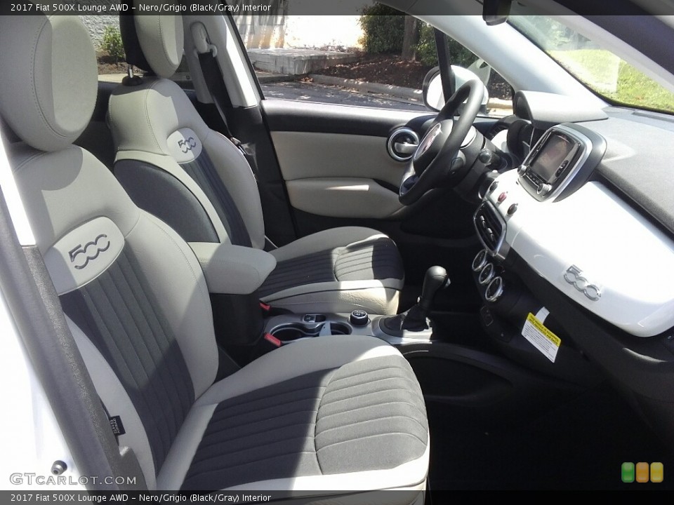 Nero/Grigio (Black/Gray) 2017 Fiat 500X Interiors